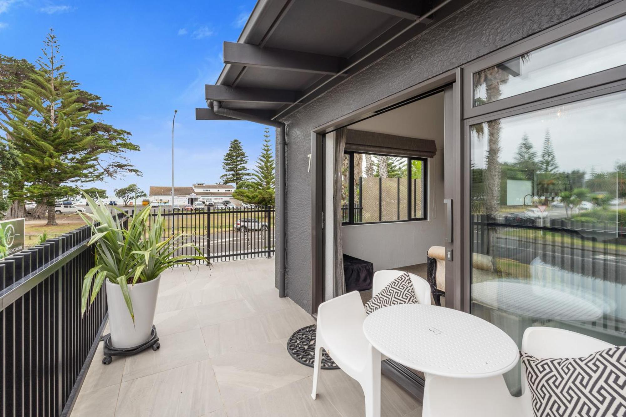 Orewa Beachcomber Exterior foto